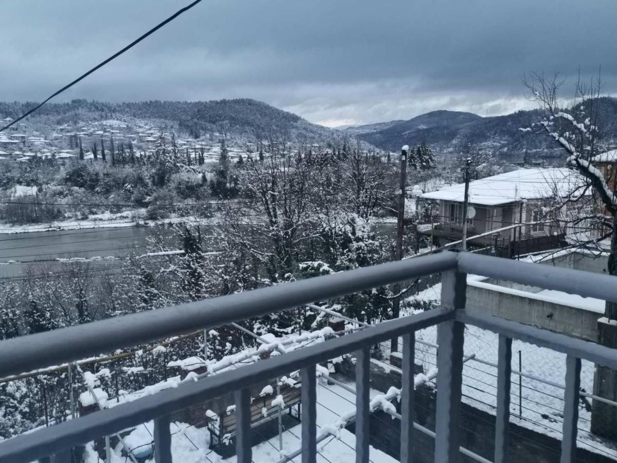 Guesthouse Luka Kutaisi Esterno foto