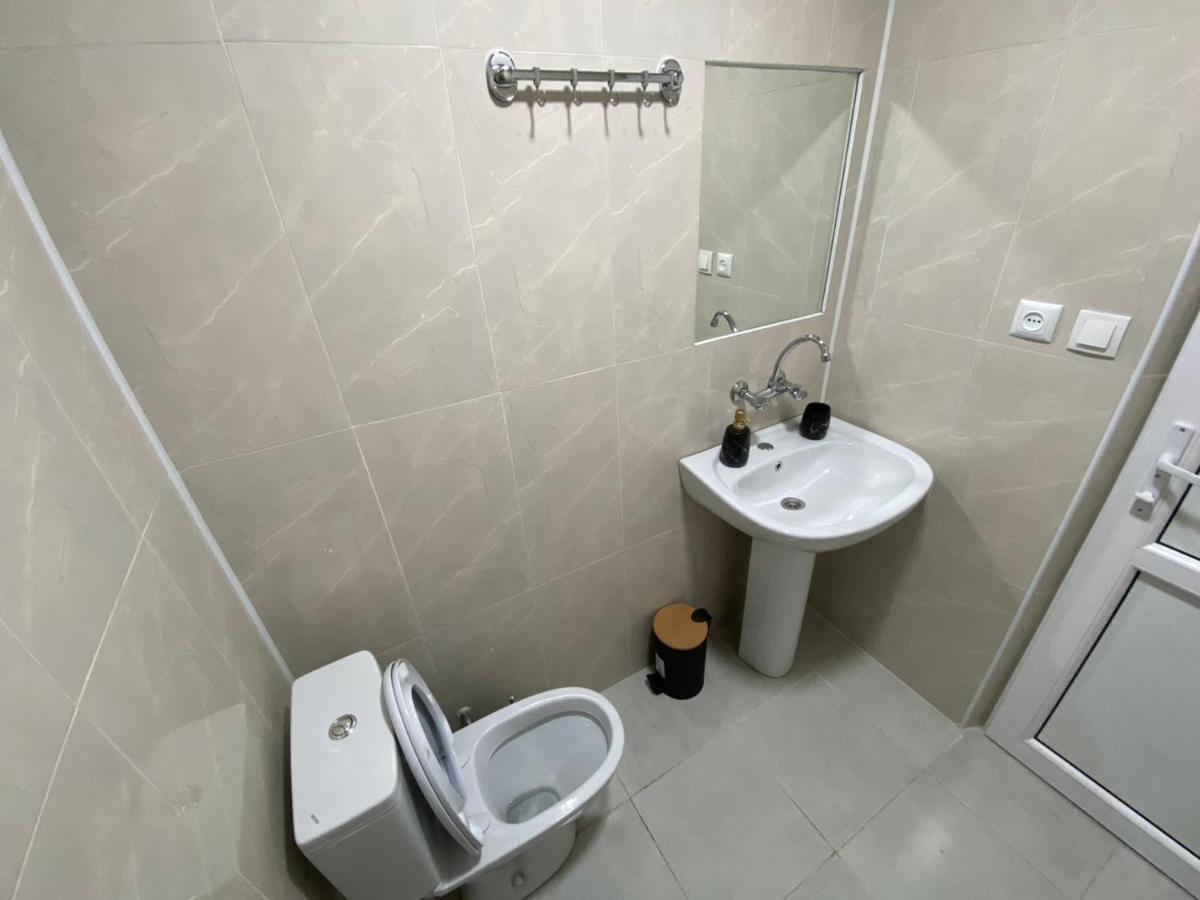 Guesthouse Luka Kutaisi Esterno foto