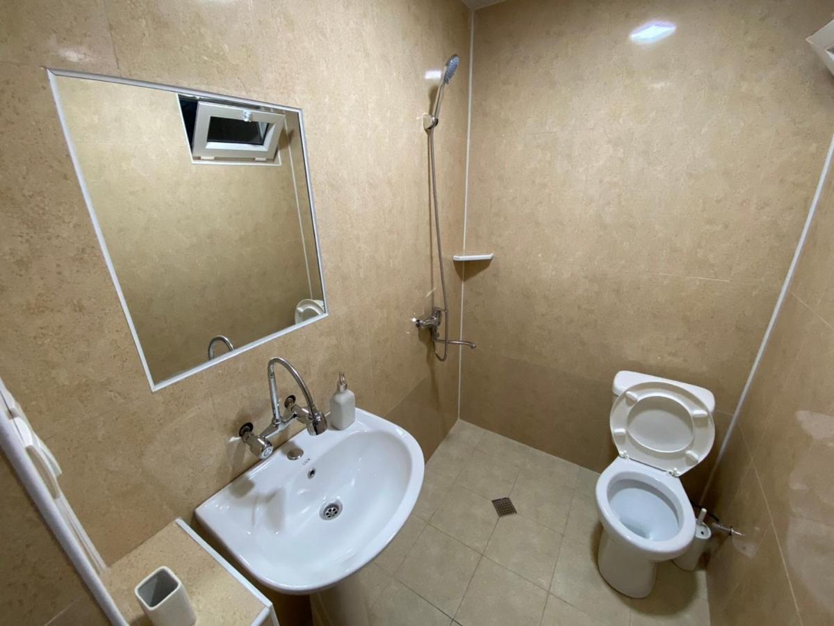 Guesthouse Luka Kutaisi Esterno foto